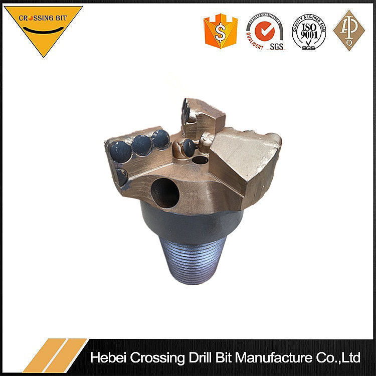 56mm Step Type PDC Concave Bit Untuk Bor Formasi Lembut hingga Menengah