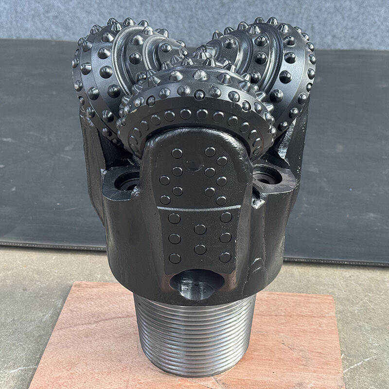 244mm IADC737 Tungsten Carbide Insert Tricone Drill Bit untuk eksplorasi minyak dan gas yang efisien
