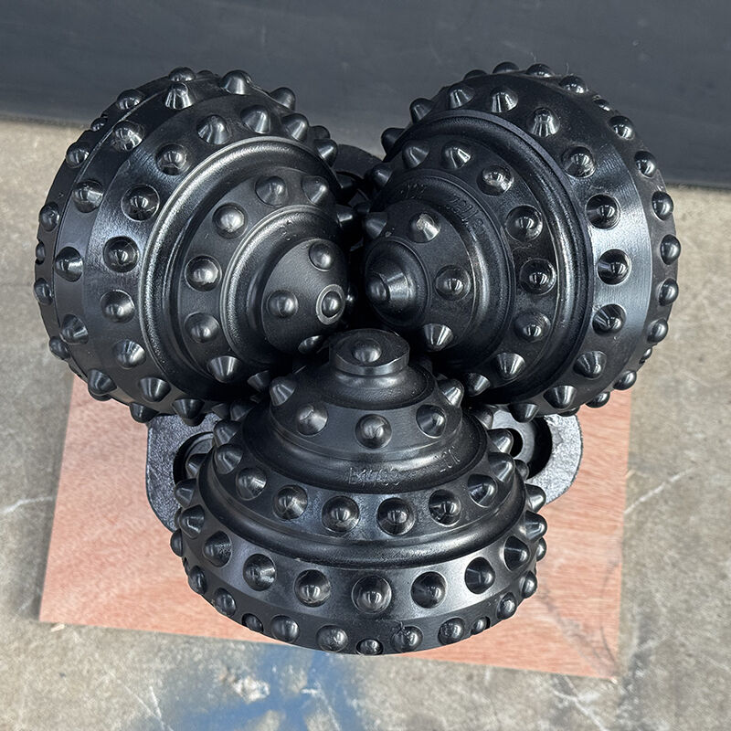 244mm IADC737 Tungsten Carbide Insert Tricone Drill Bit untuk eksplorasi minyak dan gas yang efisien